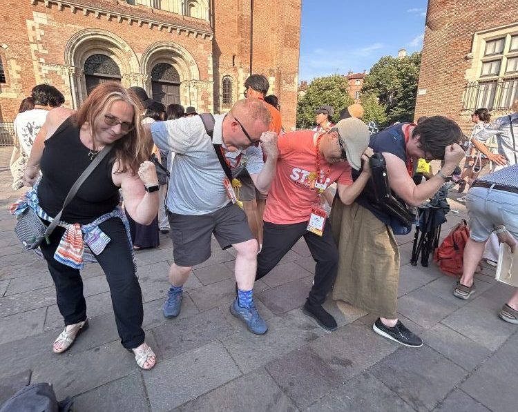 Kaline, Pete, Mike and Liz doing a Brucie in Toulouse